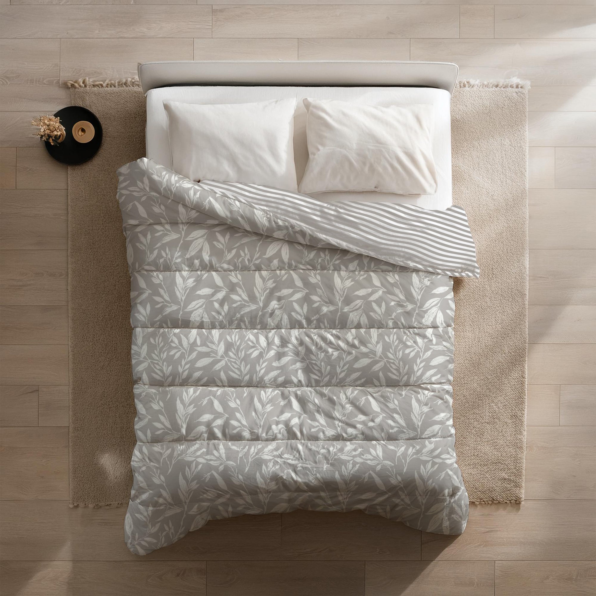 2-in-1 Duvet Cover and Bedspread in Taupe Gray – Reversible Teddy Fabric for All Seasons, Breathable and Durable 1