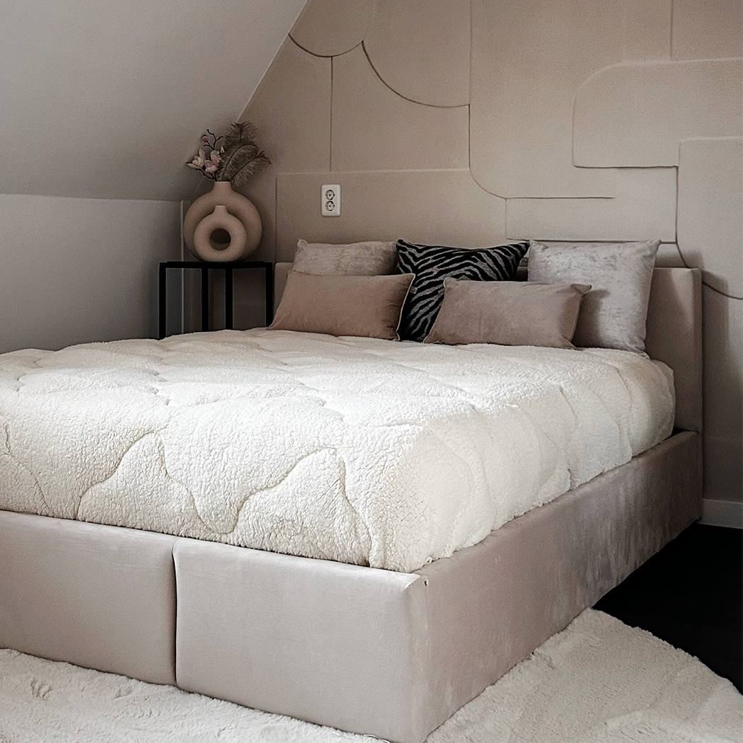 2-in-1 Teddy Duvet and Bedspread – Cappuccino White, Soft and Breathable 1