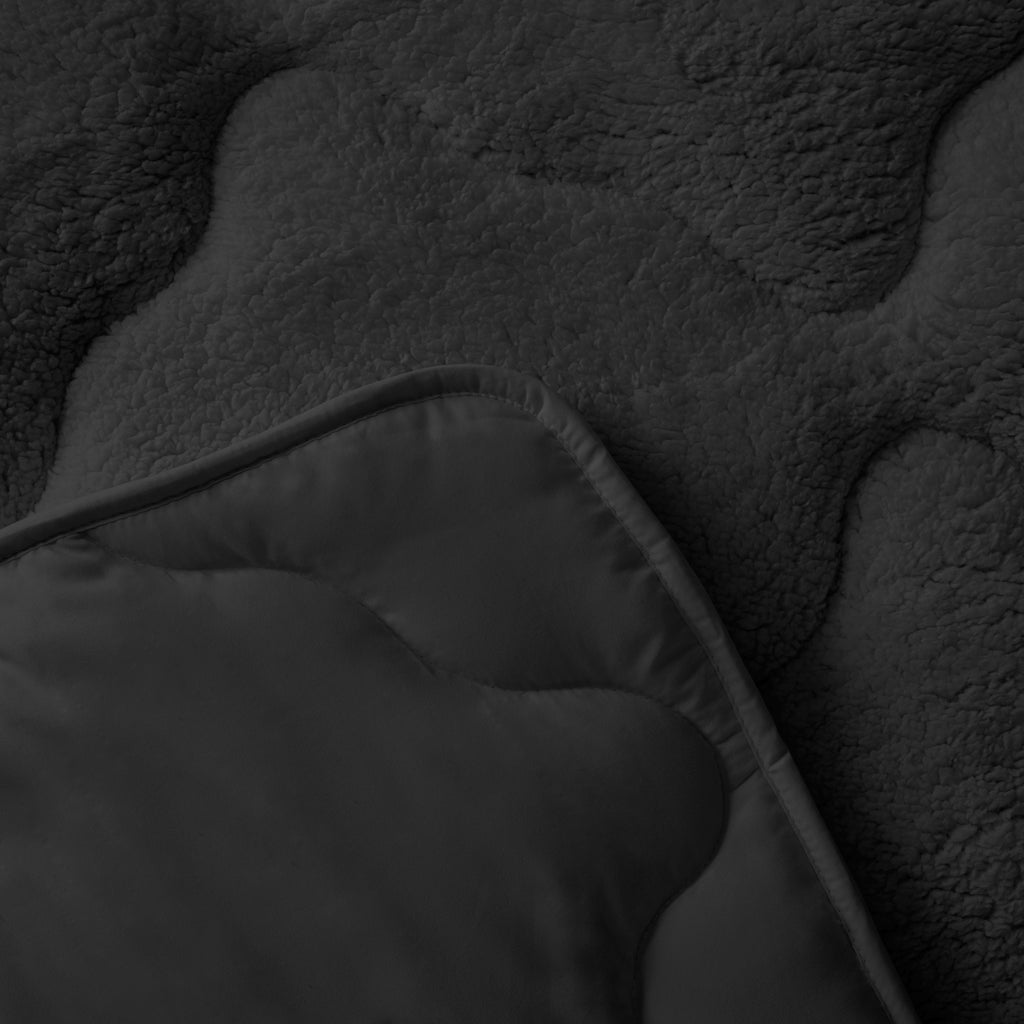 2-in-1 Teddy Duvet in Earl Gray Anthracite – Soft, Breathable Bedding for Year-Round Comfort, Easy Care, No Cover Needed 4