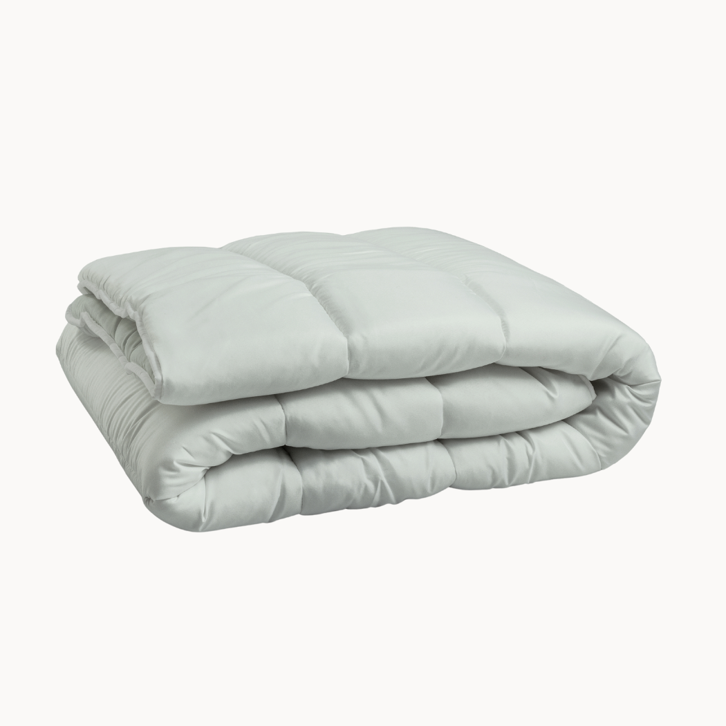Matte Satin 2-in-1 Duvet and Bedspread, Breathable Fabric, Lightweight Filling, Gray, Available in Multiple Sizes 2