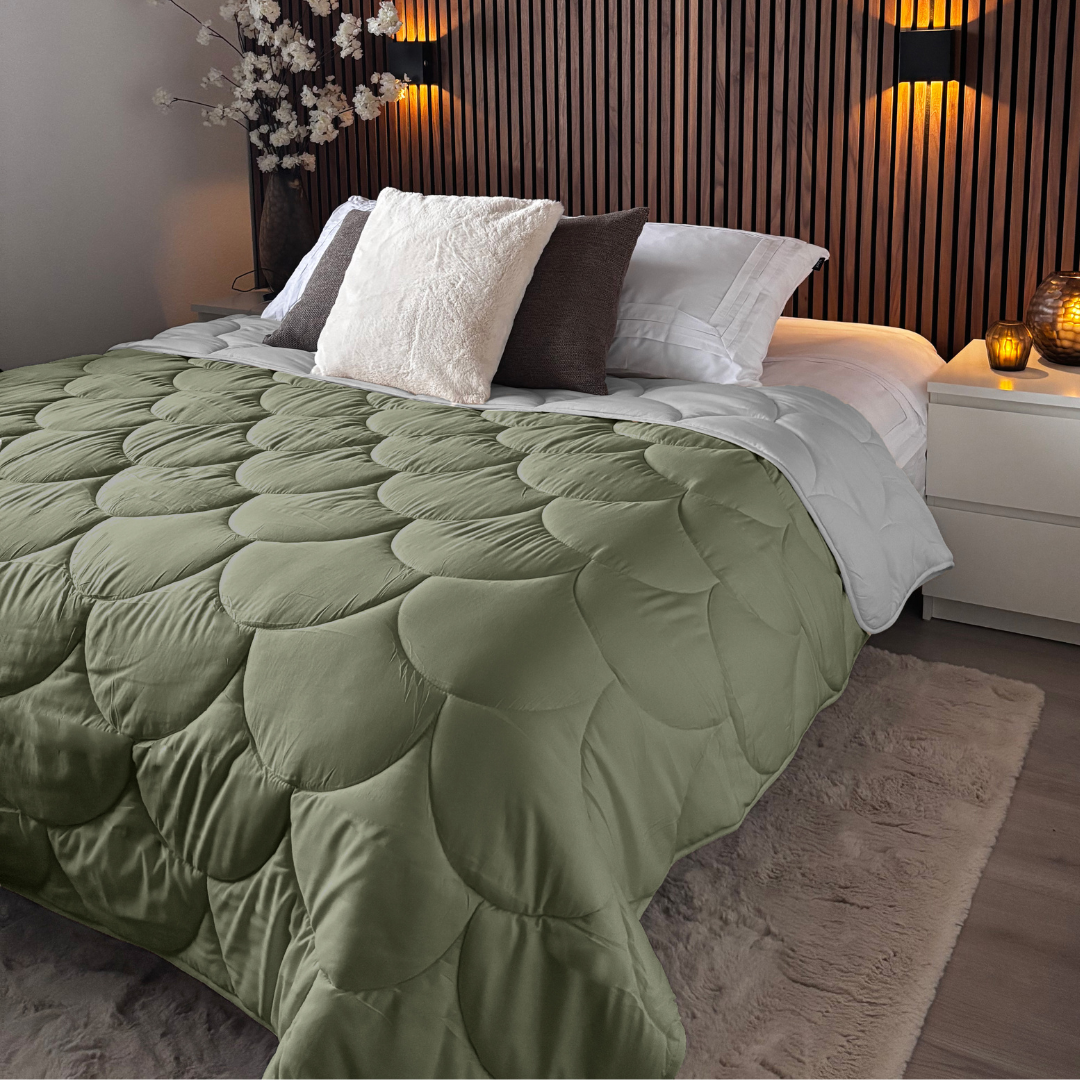 Matte Satin Duvet 2-in-1 Bedspread in Grey Olive Green – All-Season Comfort, Breathable Fabric, Easy Care 1