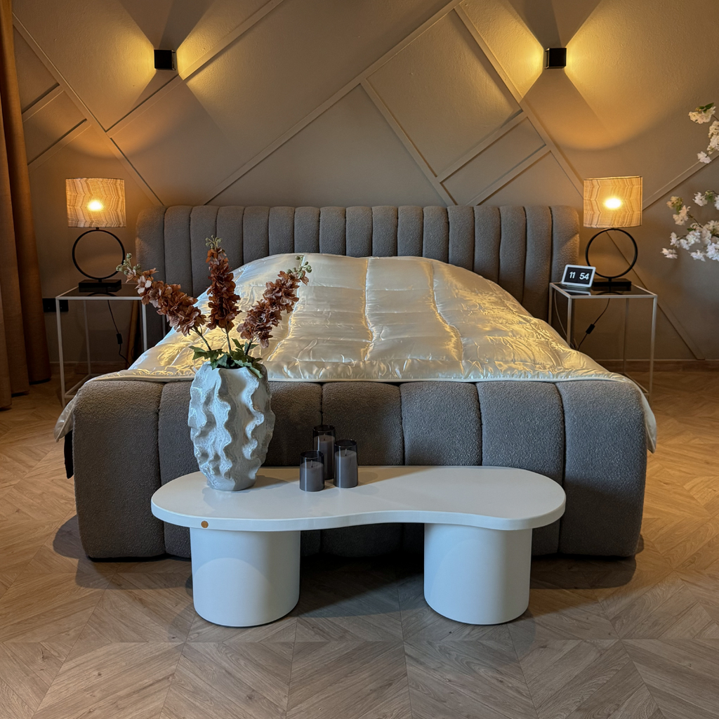 Satin Pearl White Duvet – 2-in-1 Bedspread for Summer and Spring 7