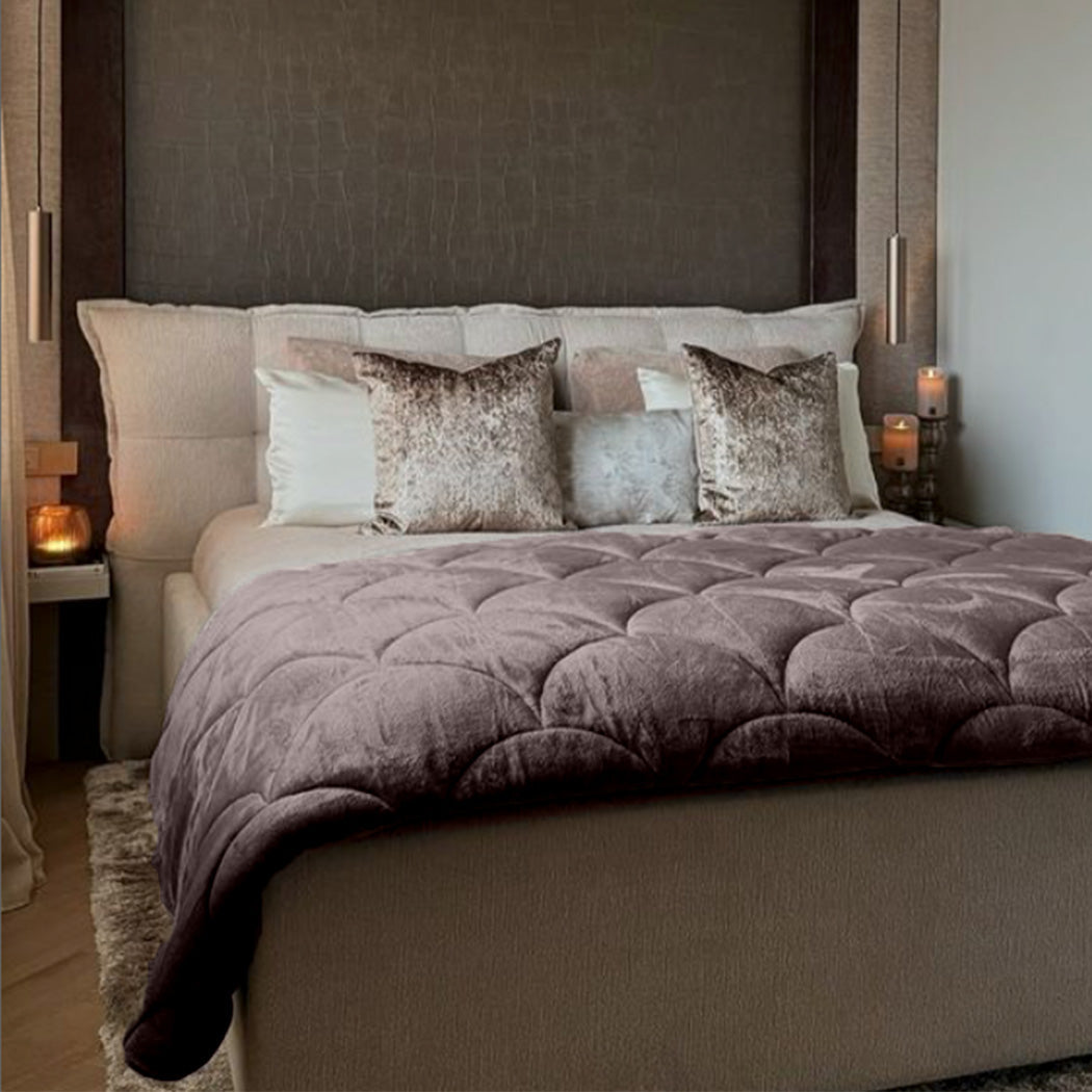 Velvet Duvet Insert in Taupe – Soft, Breathable, and Easy Care for Luxurious Comfort and Temperature Regulation 1